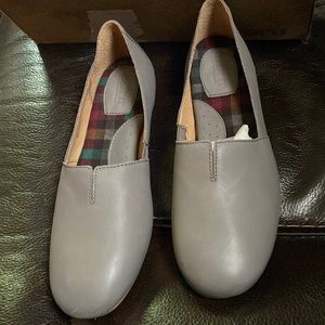 Born shoes never worn like new